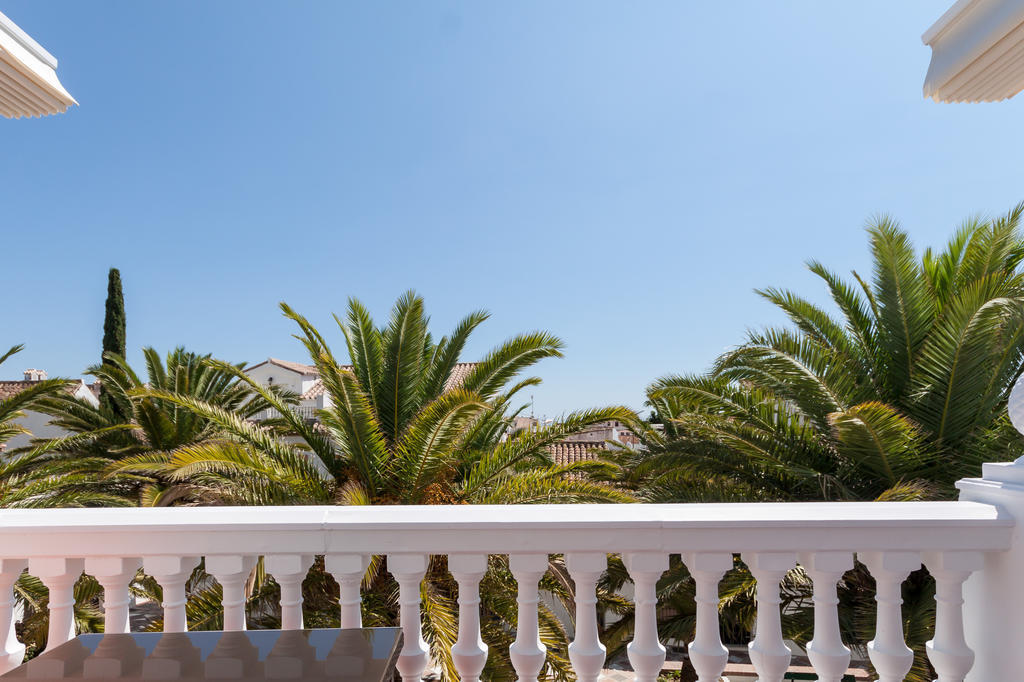 Boutique Hotel Pueblo Benalmadena Bagian luar foto