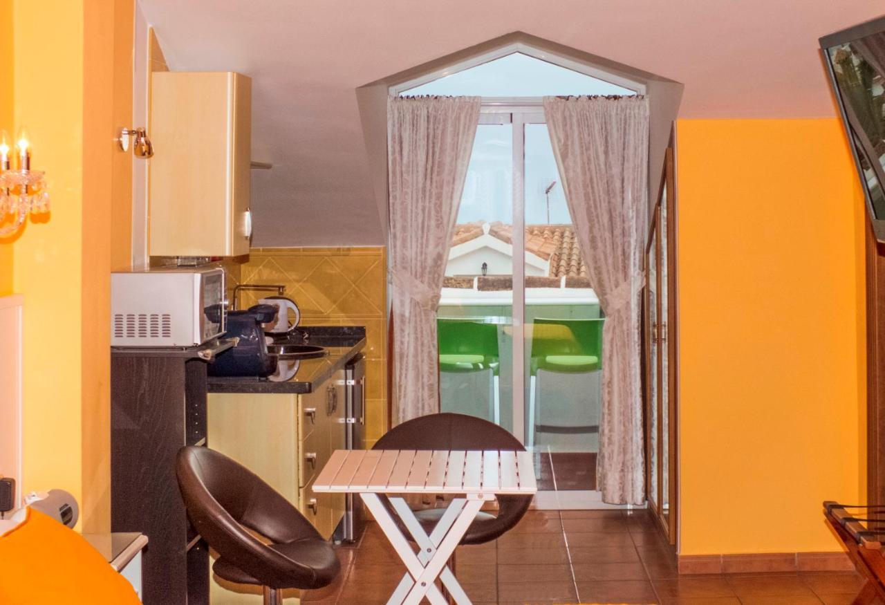 Boutique Hotel Pueblo Benalmadena Bagian luar foto
